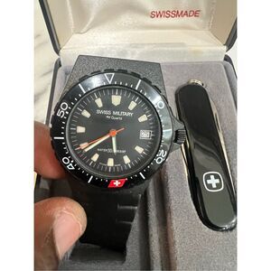 Swiss Military Watch & Knife Gift Set A1754 Quartz Black Dial Swiss Made Boxed